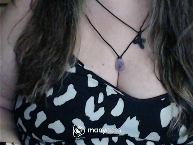 mayalove4u live cam on BongaCams