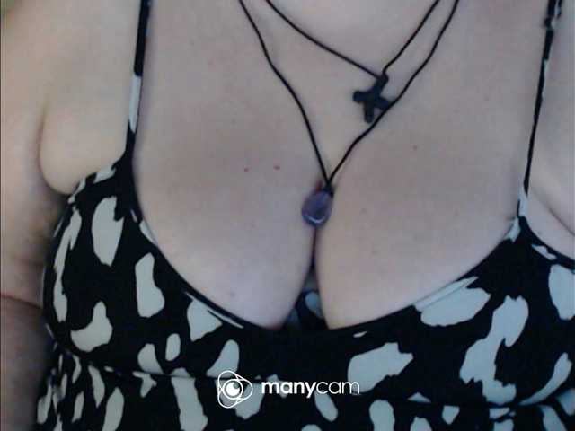 mayalove4u live webcam show
