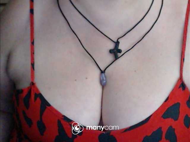 mayalove4u live cam on BongaCams