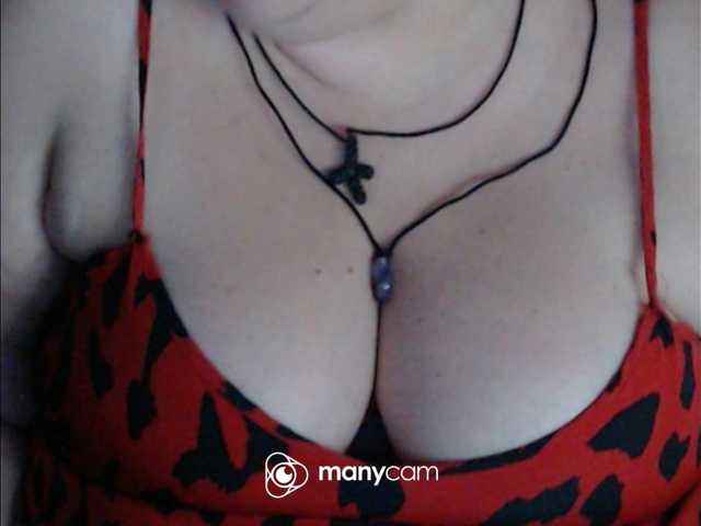 mayalove4u live cam on BongaCams