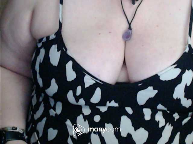 mayalove4u live cam on BongaCams