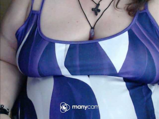 mayalove4u live cam on BongaCams