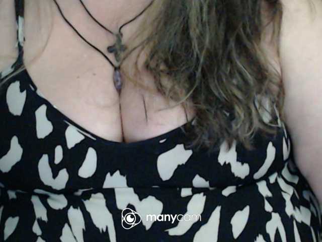 mayalove4u live cam on BongaCams