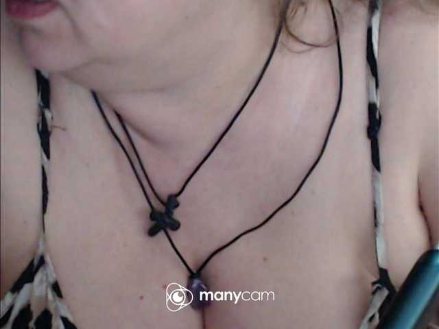 mayalove4u live cam on BongaCams