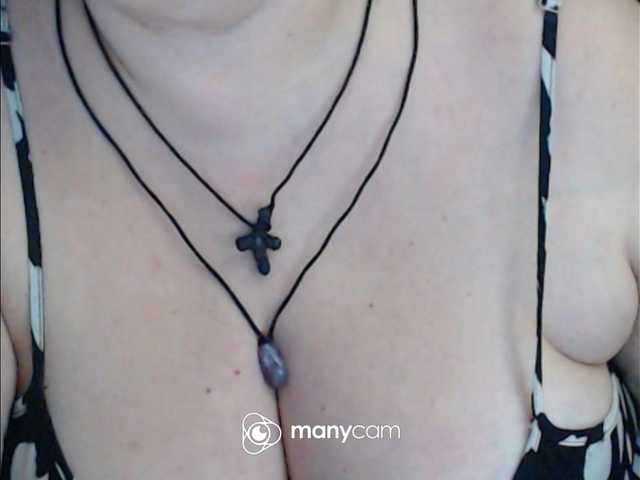 mayalove4u live cam on BongaCams