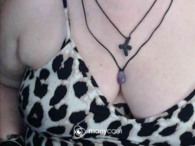 mayalove4u Live Webcam on BongaCams