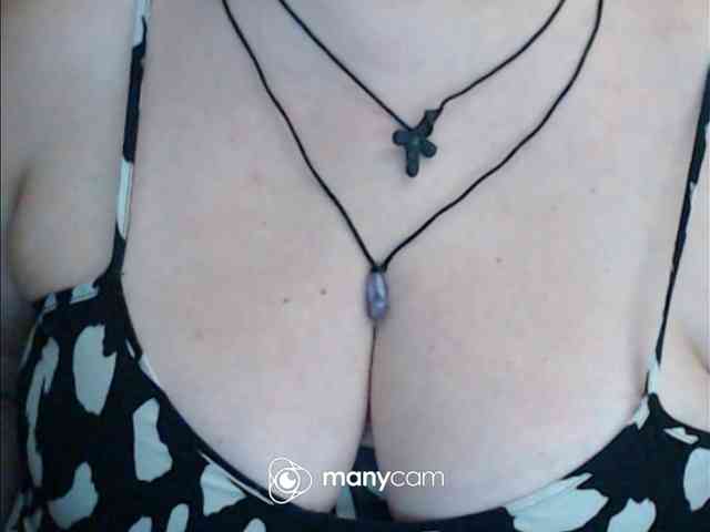 mayalove4u Live Webcam on BongaCams
