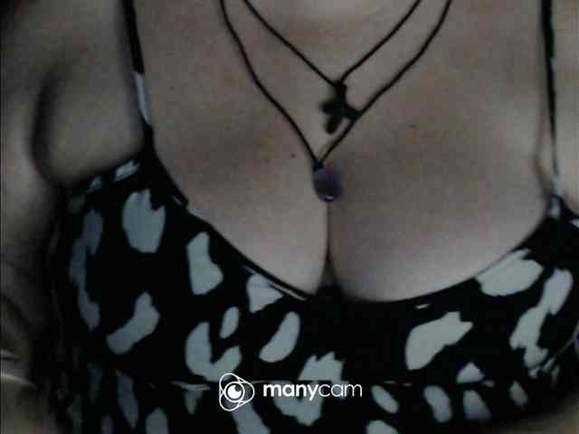 mayalove4u Live Webcam on BongaCams