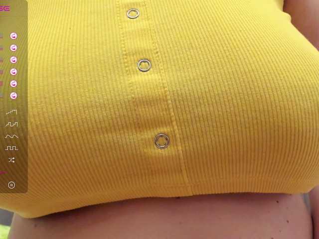 KarolineCherr live cam on BongaCams
