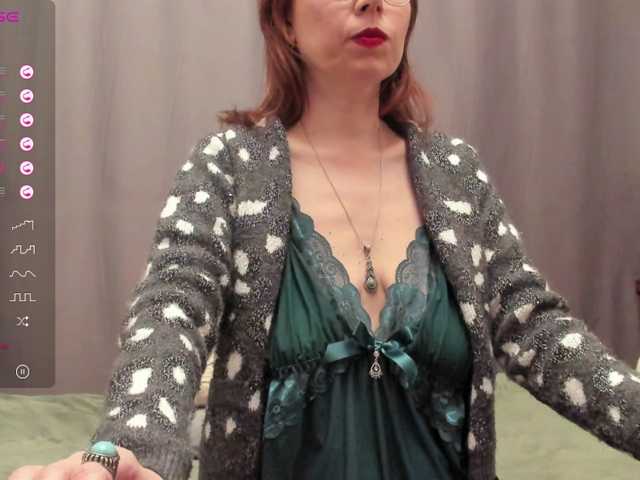 KarolineCherr live cam on BongaCams