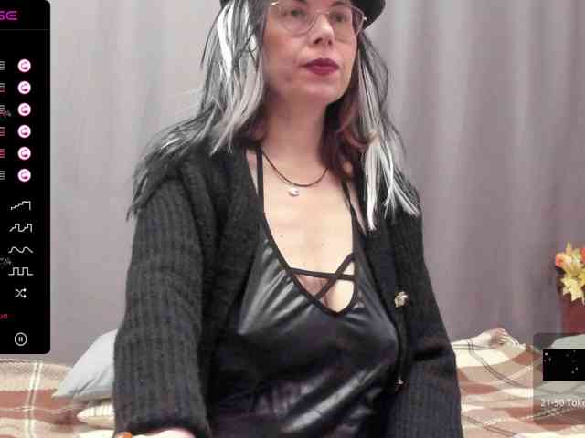 KarolineCherr KarolineCherr