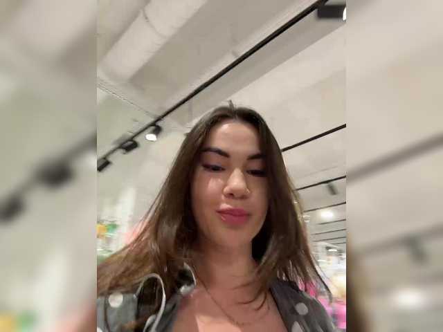 moinik live cam on BongaCams