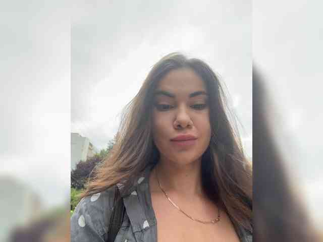 YourGo0dGirl webcam