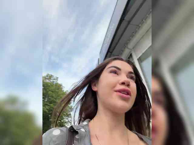YourGo0dGirl webcam