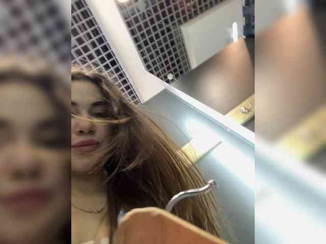 YourGo0dGirl webcam