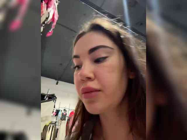YourGo0dGirl webcam