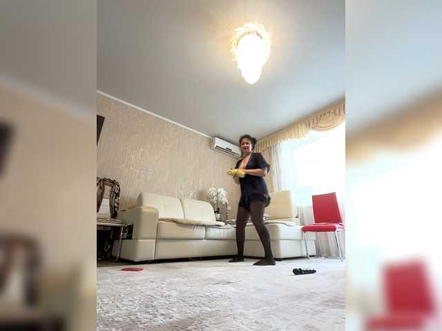 LoveCatsuit live cam on BongaCams