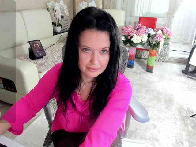 LoveCatsuit webcam