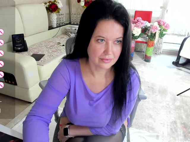LoveCatsuit webcam
