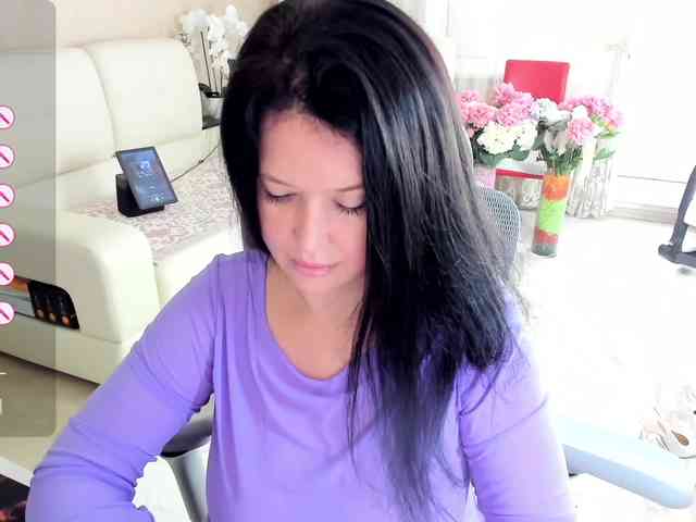 LoveCatsuit webcam