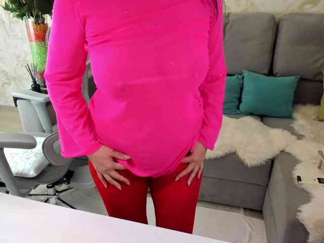 LoveCatsuit webcam