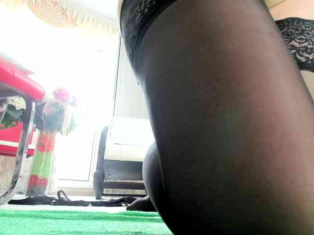 LoveCatsuit webcam