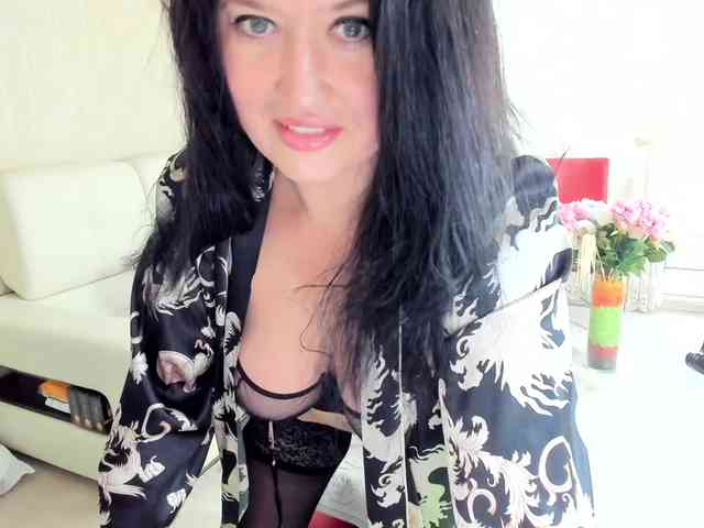 LoveCatsuit webcam
