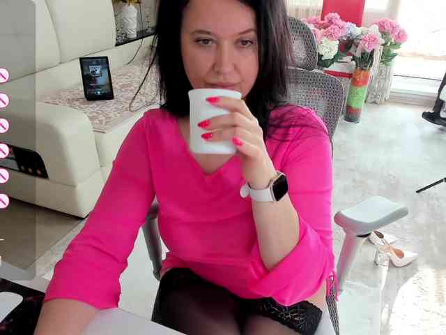 LoveCatsuit webcam