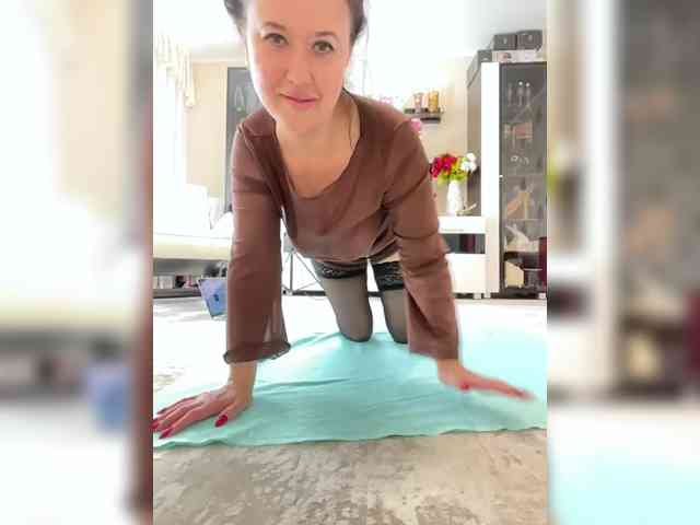 LoveCatsuit webcam