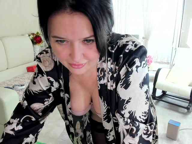 LoveCatsuit webcam