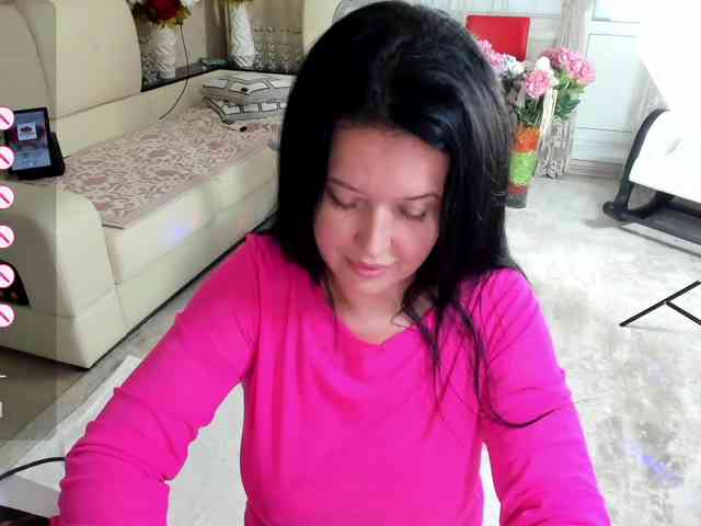 LoveCatsuit webcam