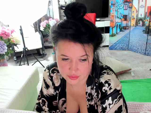 LoveCatsuit webcam