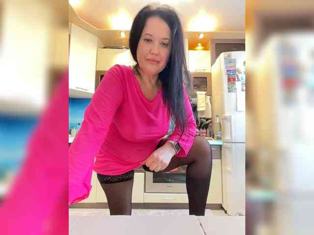 LoveCatsuit webcam