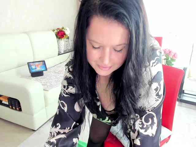 LoveCatsuit webcam