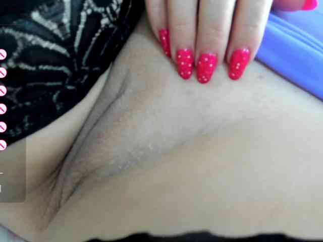 LoveCatsuit webcam