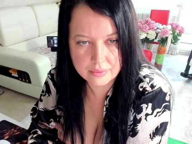 LoveCatsuit webcam
