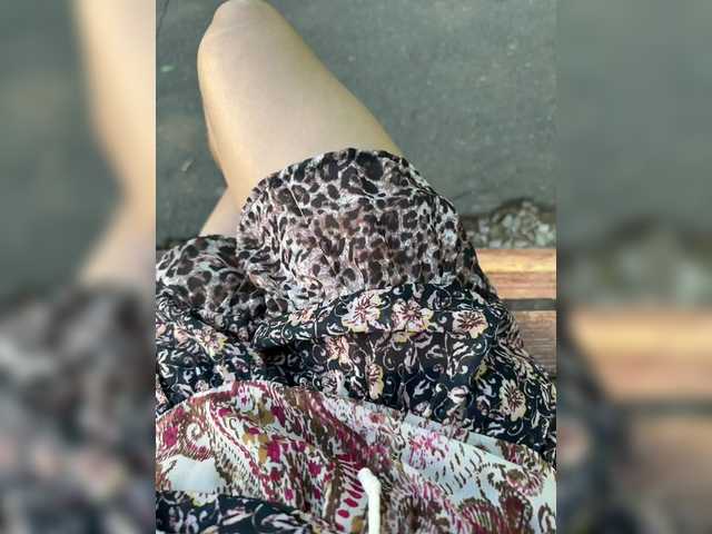 Lisa1225 live webcam show