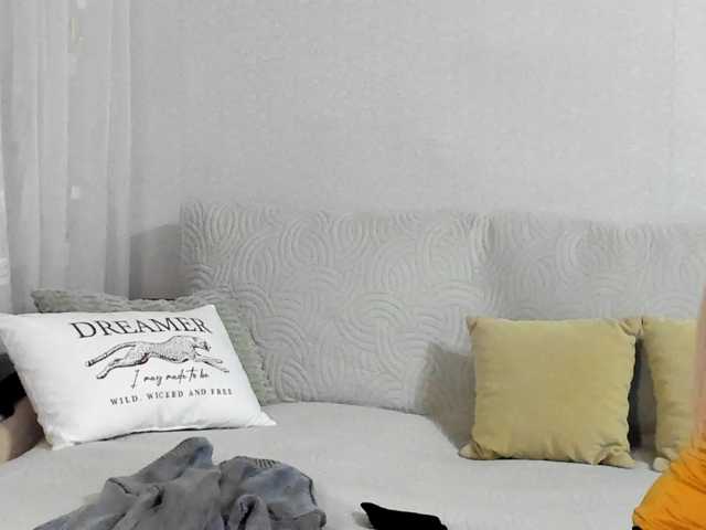 Lisa1225 live cam on BongaCams