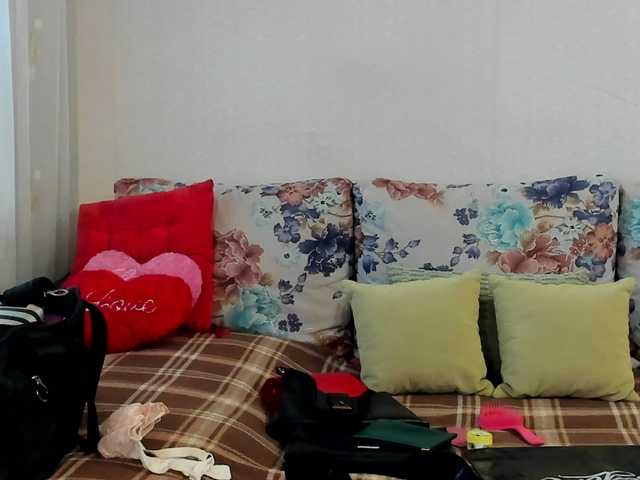 Lisa1225 live cam on BongaCams
