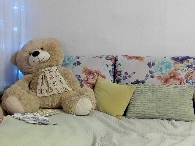 Lisa1225 live cam on BongaCams