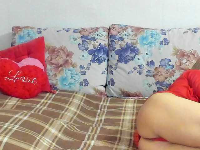 Lisa1225 live cam on BongaCams