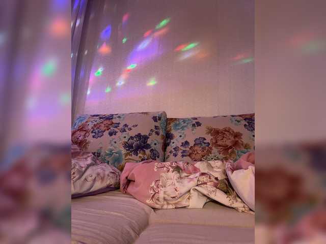 Lisa1225 live cam on BongaCams