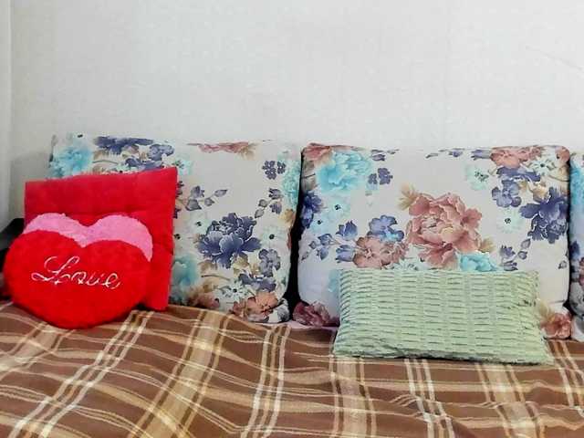 Lisa1225's BongaCams show and profile