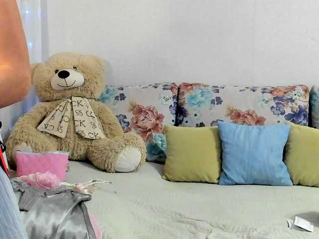 Lisa1225 live cam on BongaCams