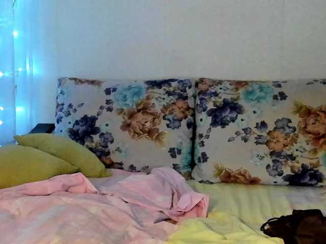 Lisa1225 live cam on BongaCams