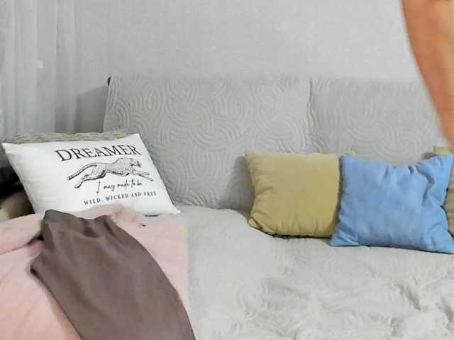 Lisa1225 live cam on BongaCams