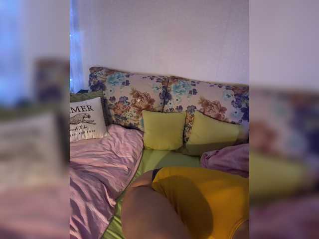 Lisa1225 live cam on BongaCams