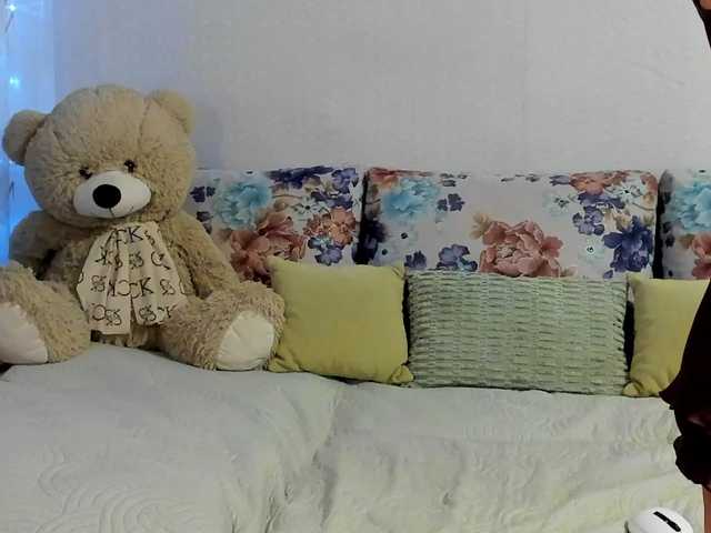 Lisa1225 live cam