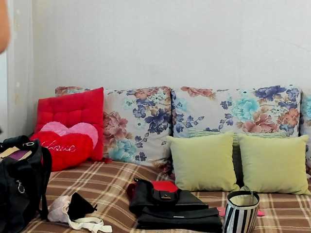 Lisa1225 live cam on BongaCams
