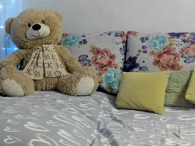Lisa1225 live cam on BongaCams